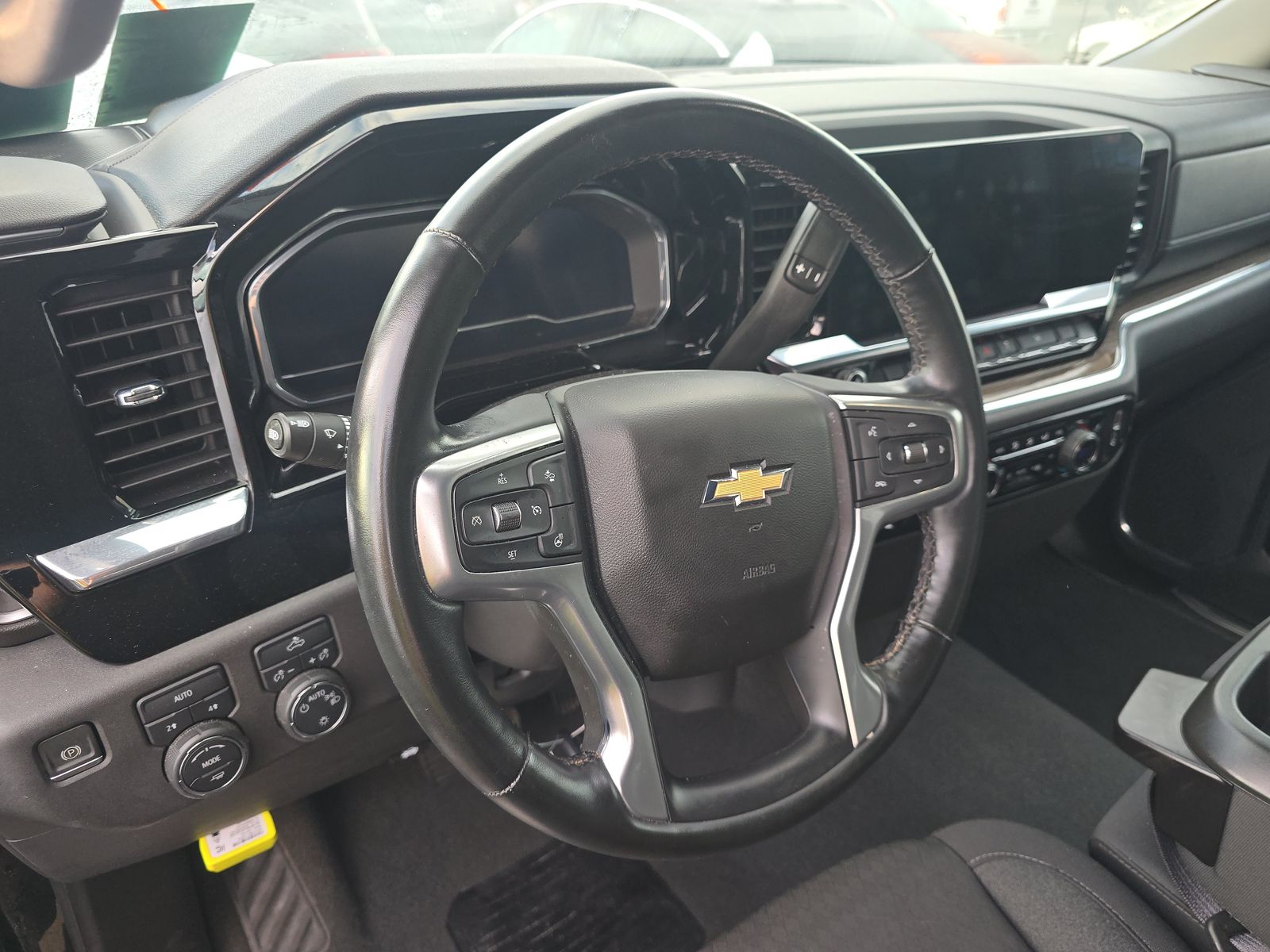 2023 Chevrolet Silverado 1500 LT AWD