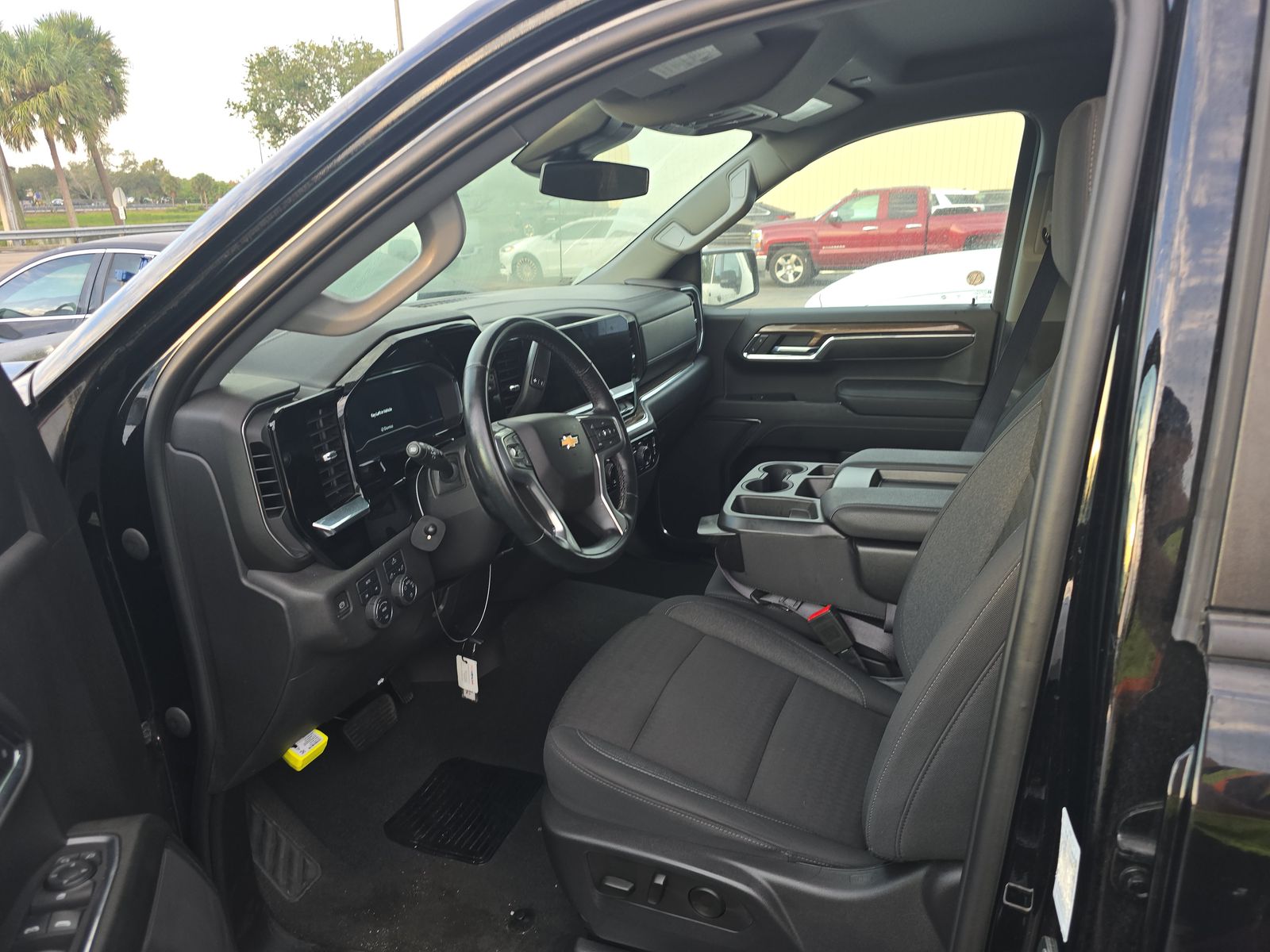 2023 Chevrolet Silverado 1500 LT AWD