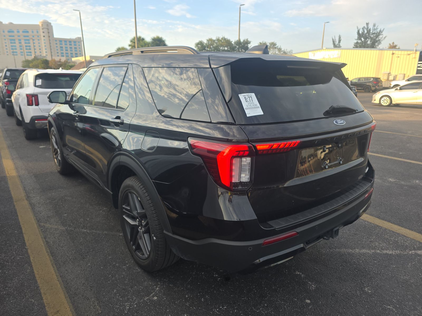 2025 Ford Explorer ST-Line AWD