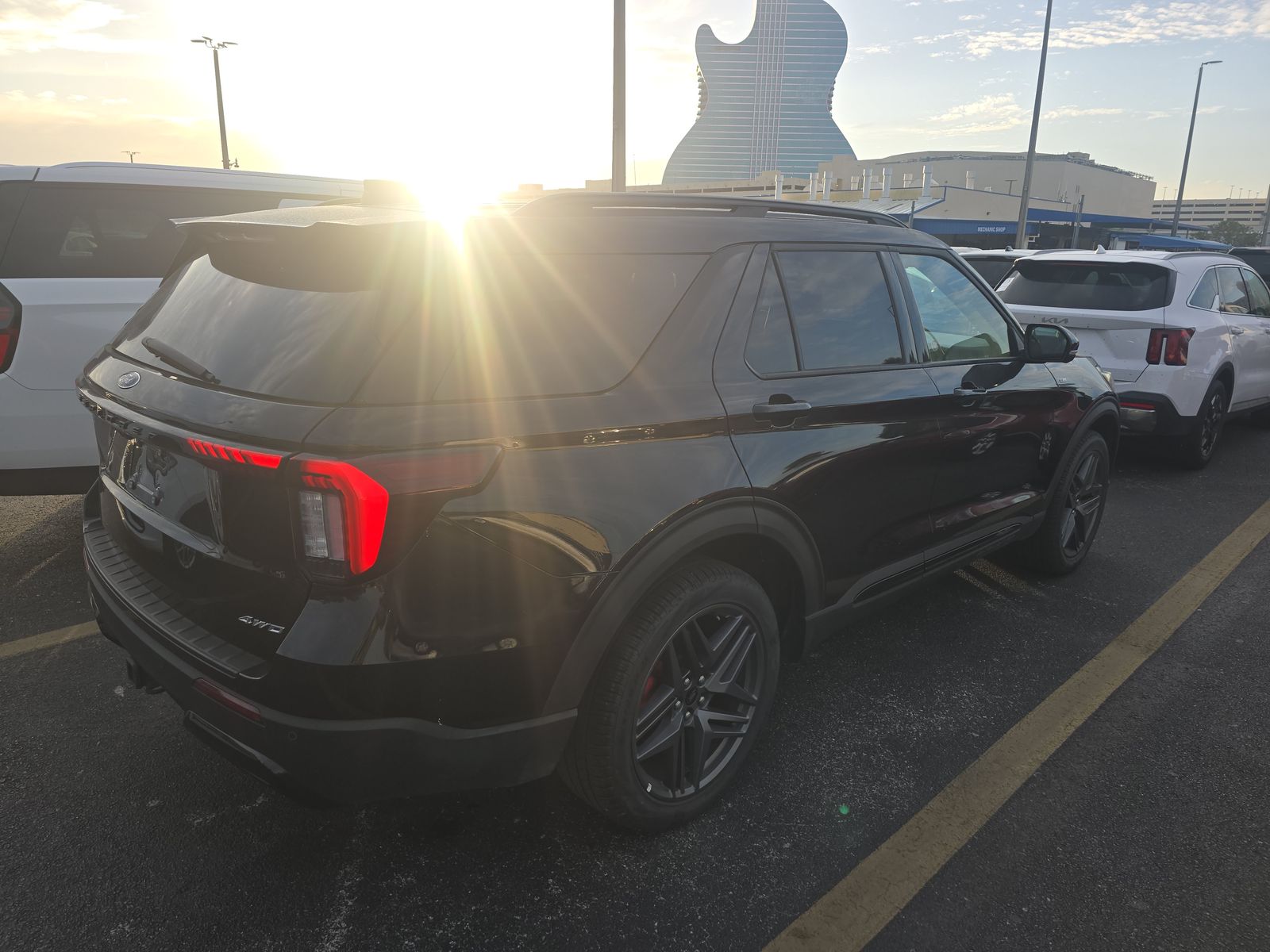 2025 Ford Explorer ST-Line AWD