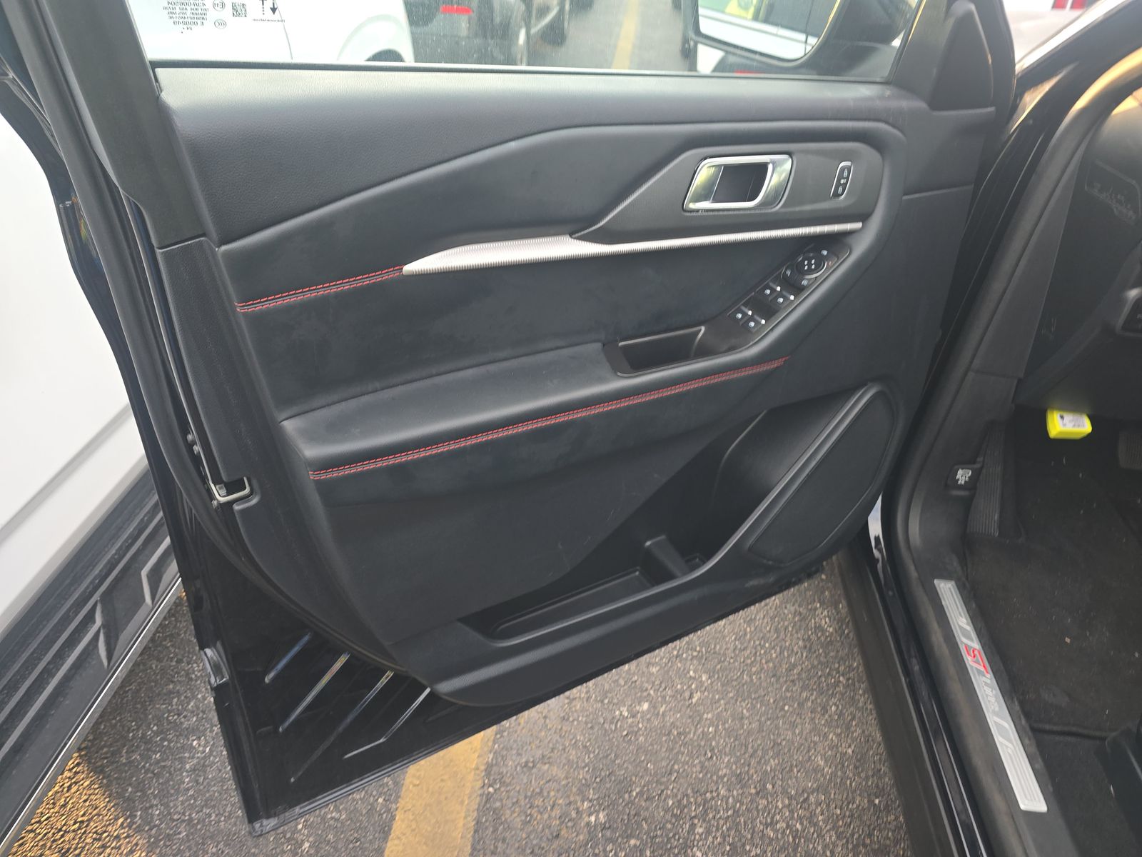 2025 Ford Explorer ST-Line AWD