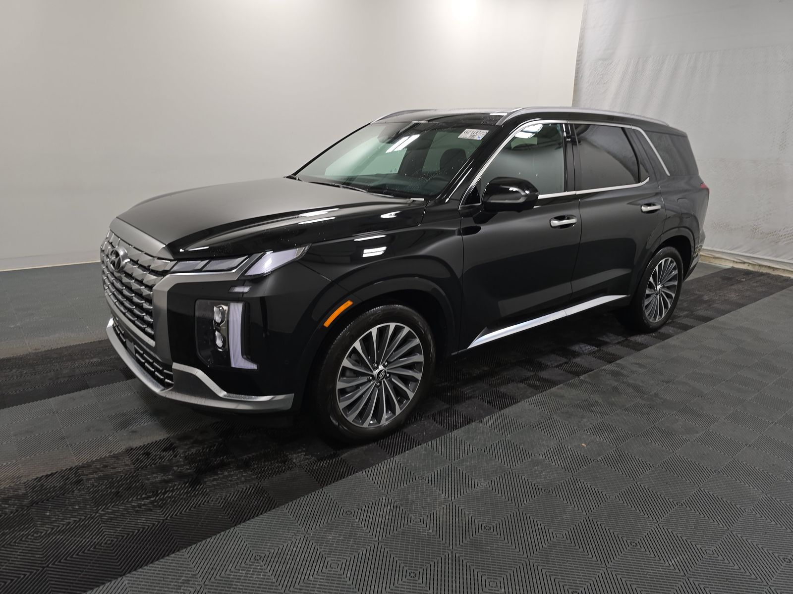 HYUNDAI CALLIGRAPH - 1