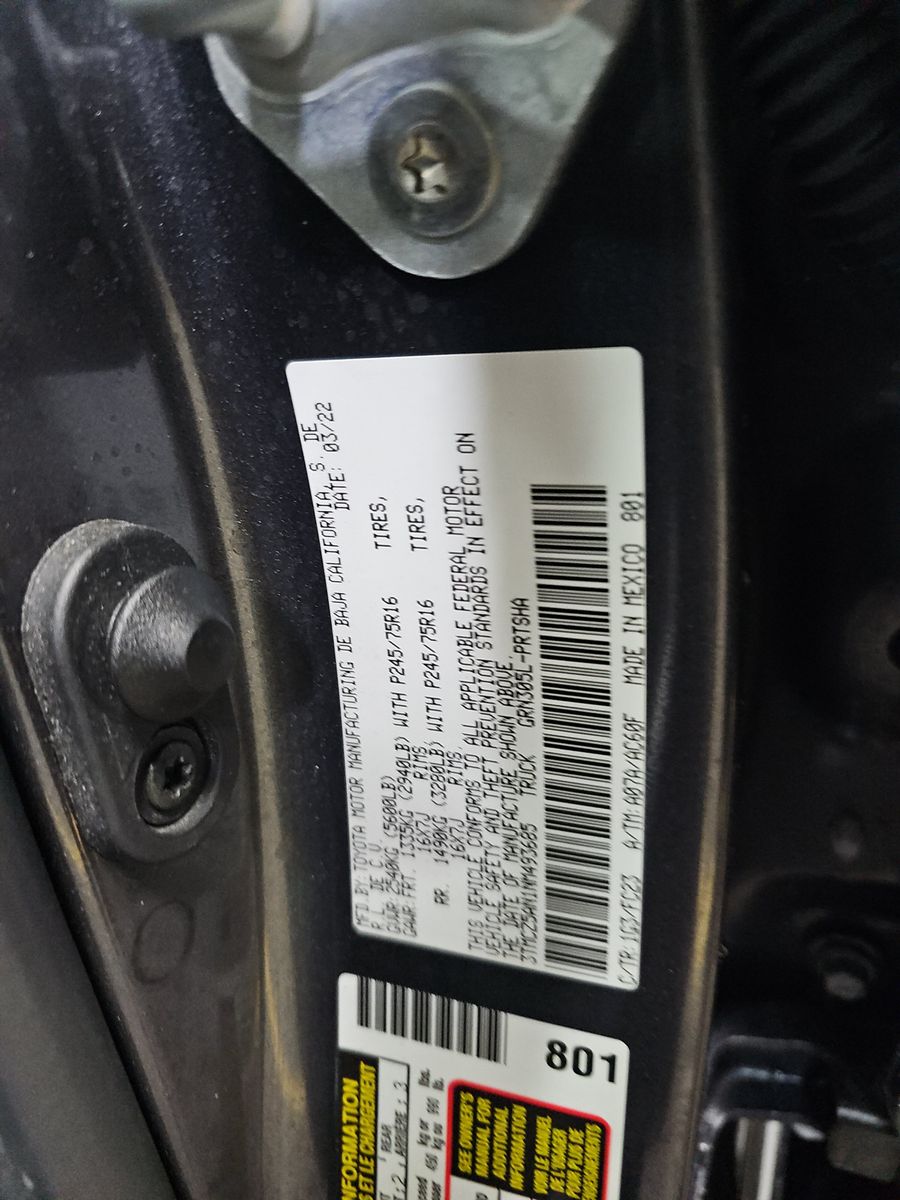 2022 Toyota Tacoma SR5 AWD