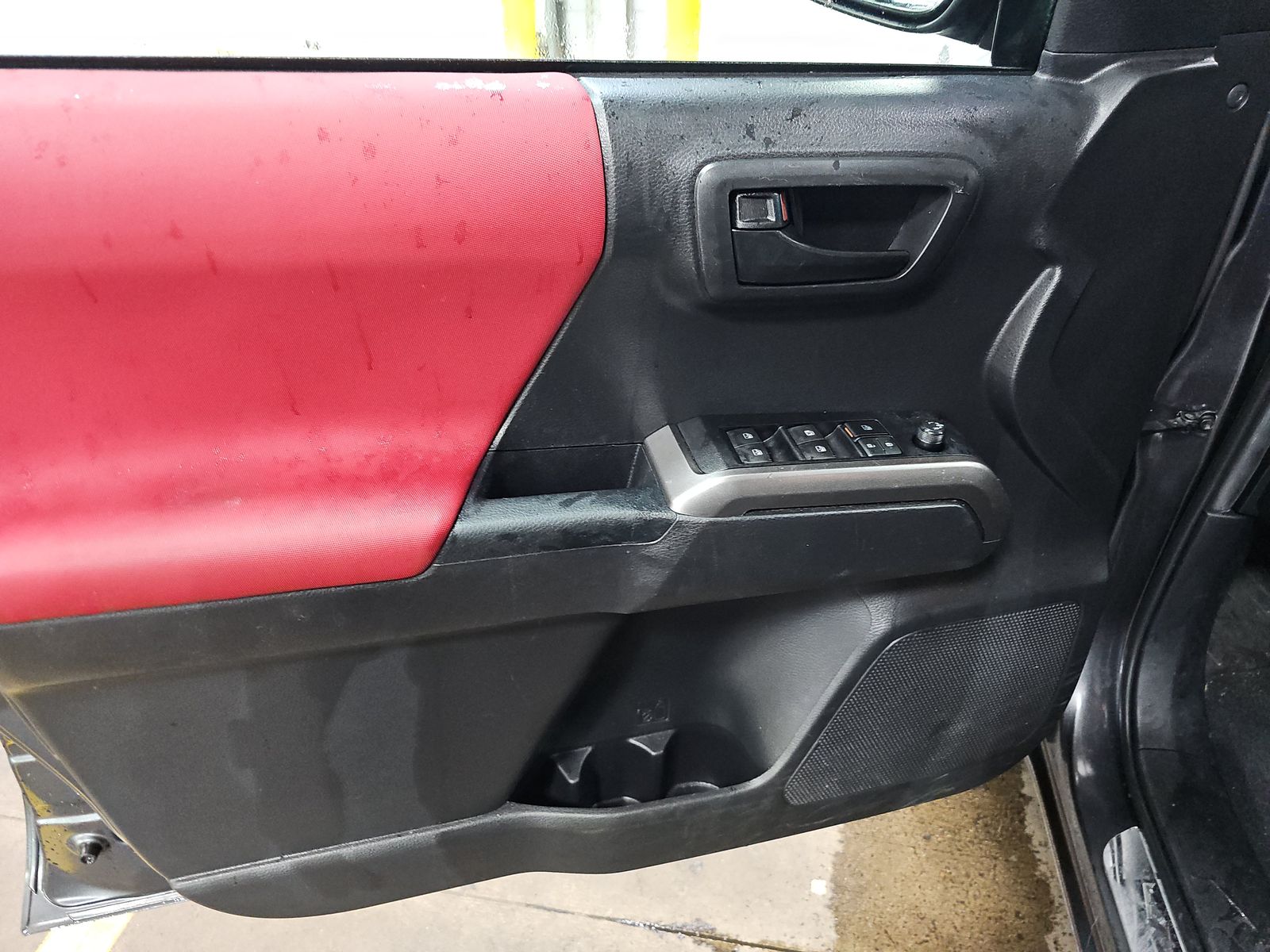 2022 Toyota Tacoma SR5 AWD