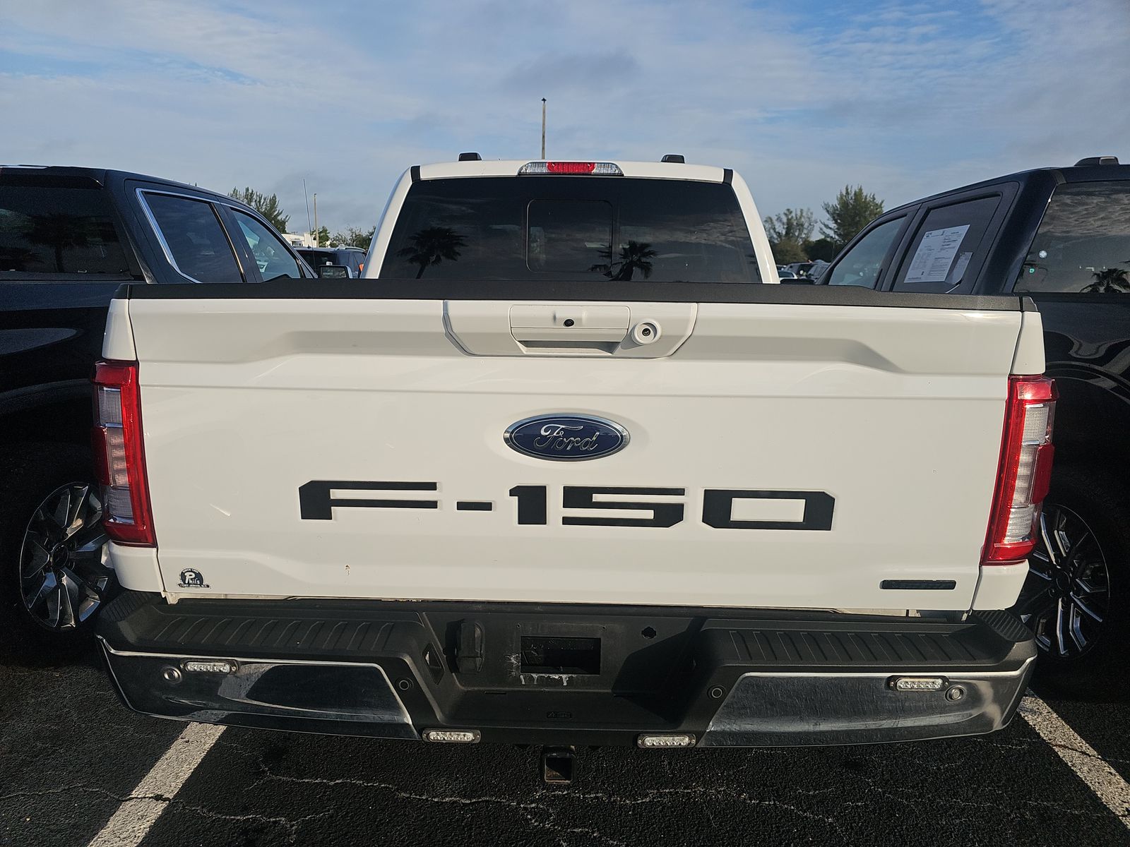 2022 Ford F-150 Hybrid Lariat AWD