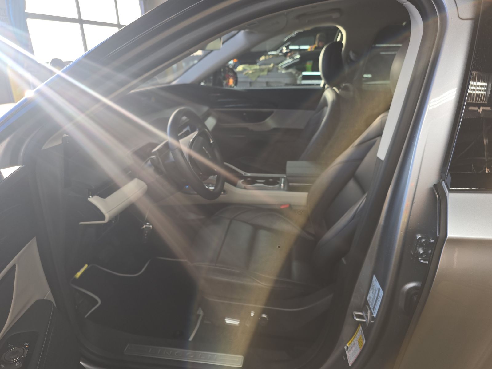 2025 Lincoln Nautilus Premiere AWD