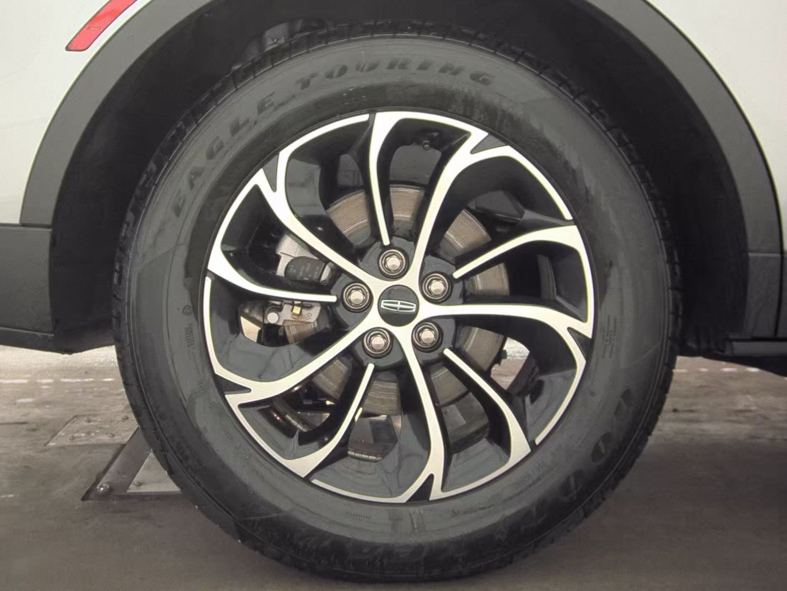 2025 Lincoln Nautilus Premiere AWD