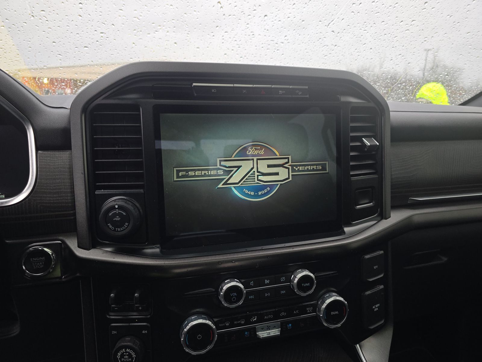 2023 Ford F-150 Platinum AWD