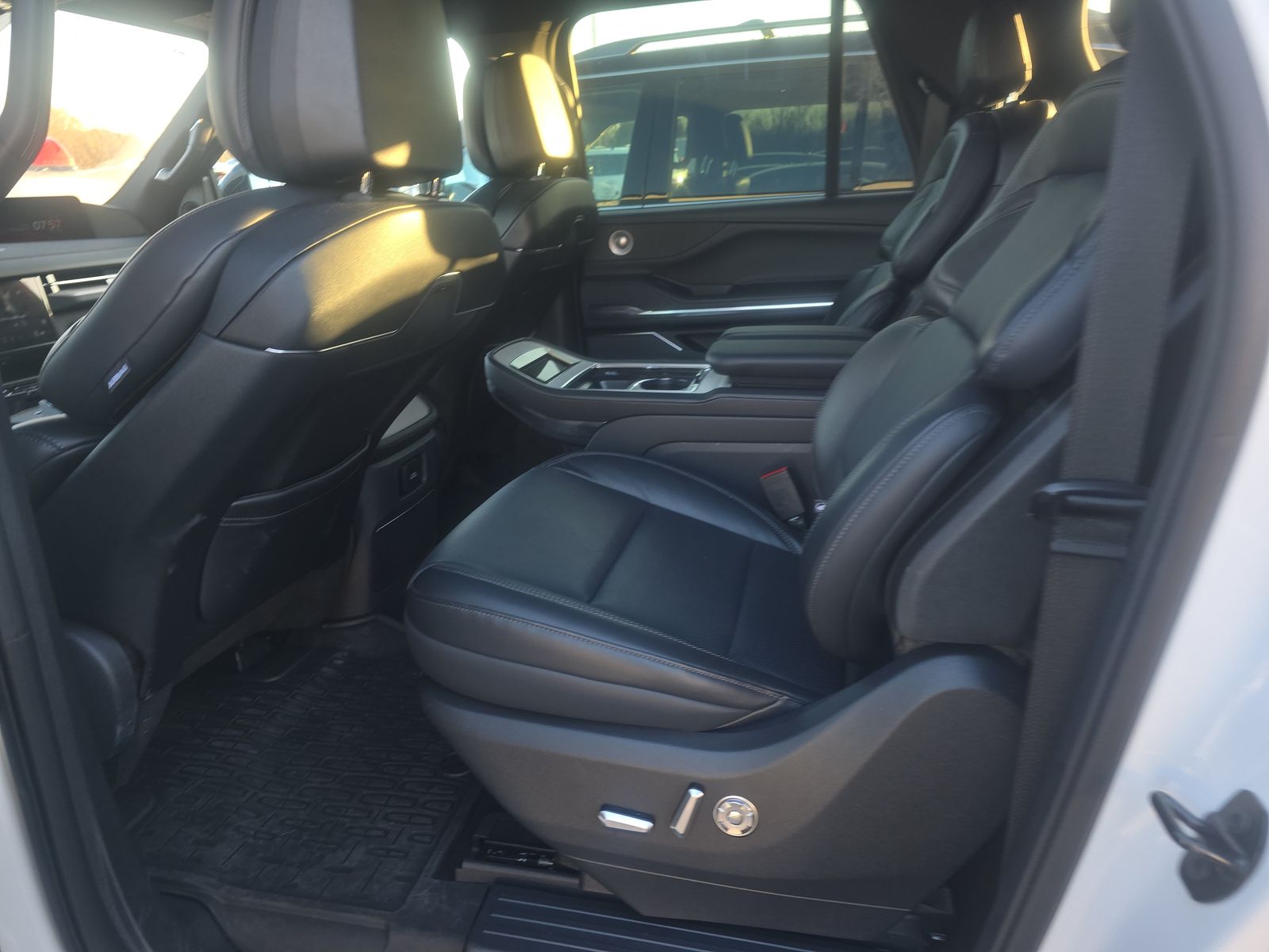 2025 Lincoln Navigator L Reserve AWD