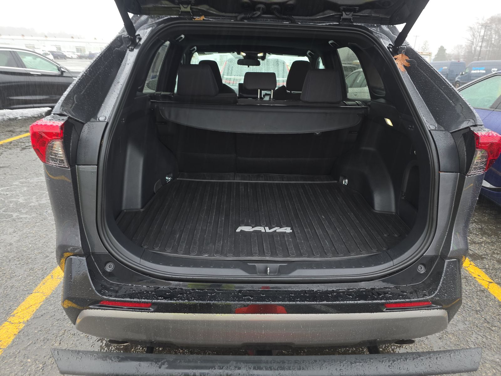 2024 Toyota RAV4 Hybrid SE AWD