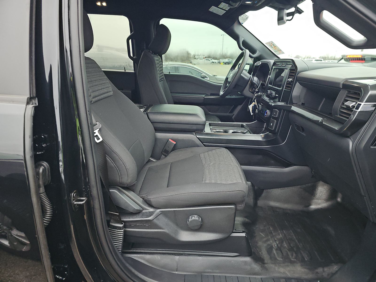 2023 Ford F-150 XL AWD