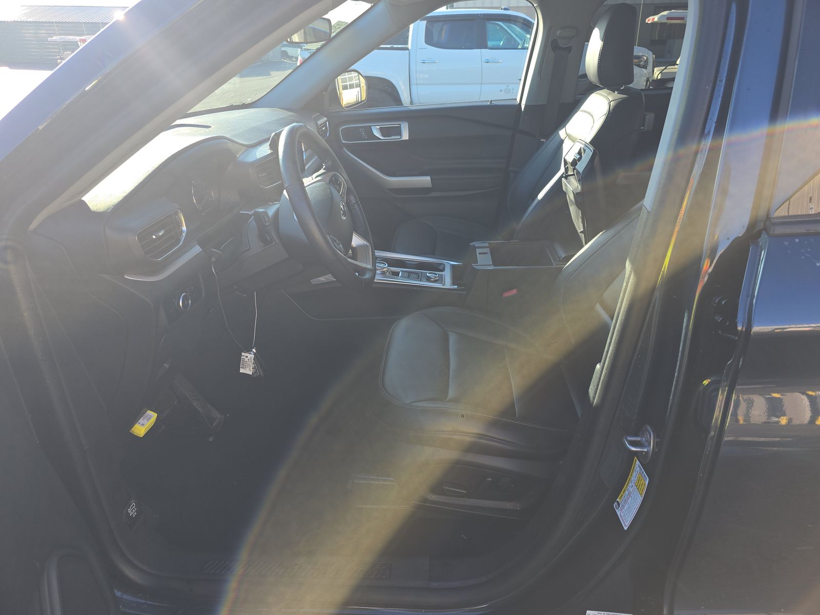 2023 Ford Explorer XLT AWD