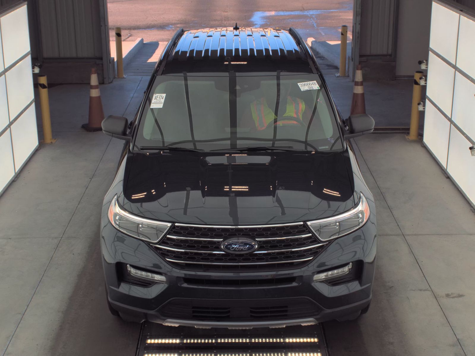 2023 Ford Explorer XLT AWD