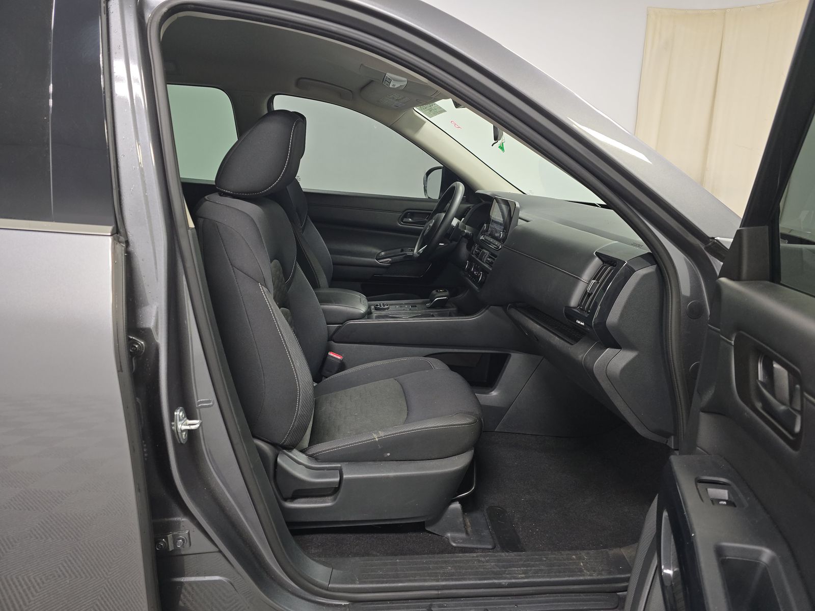 2024 Nissan Pathfinder S AWD