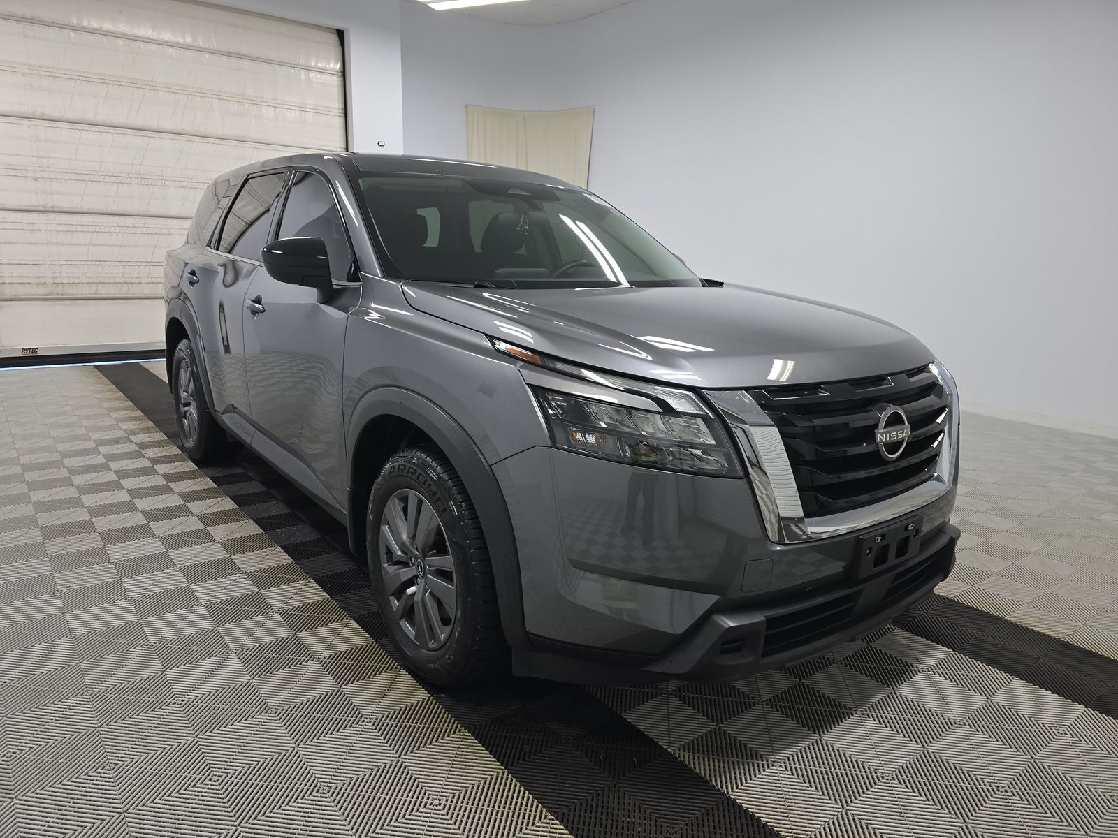 2024 Nissan Pathfinder S AWD