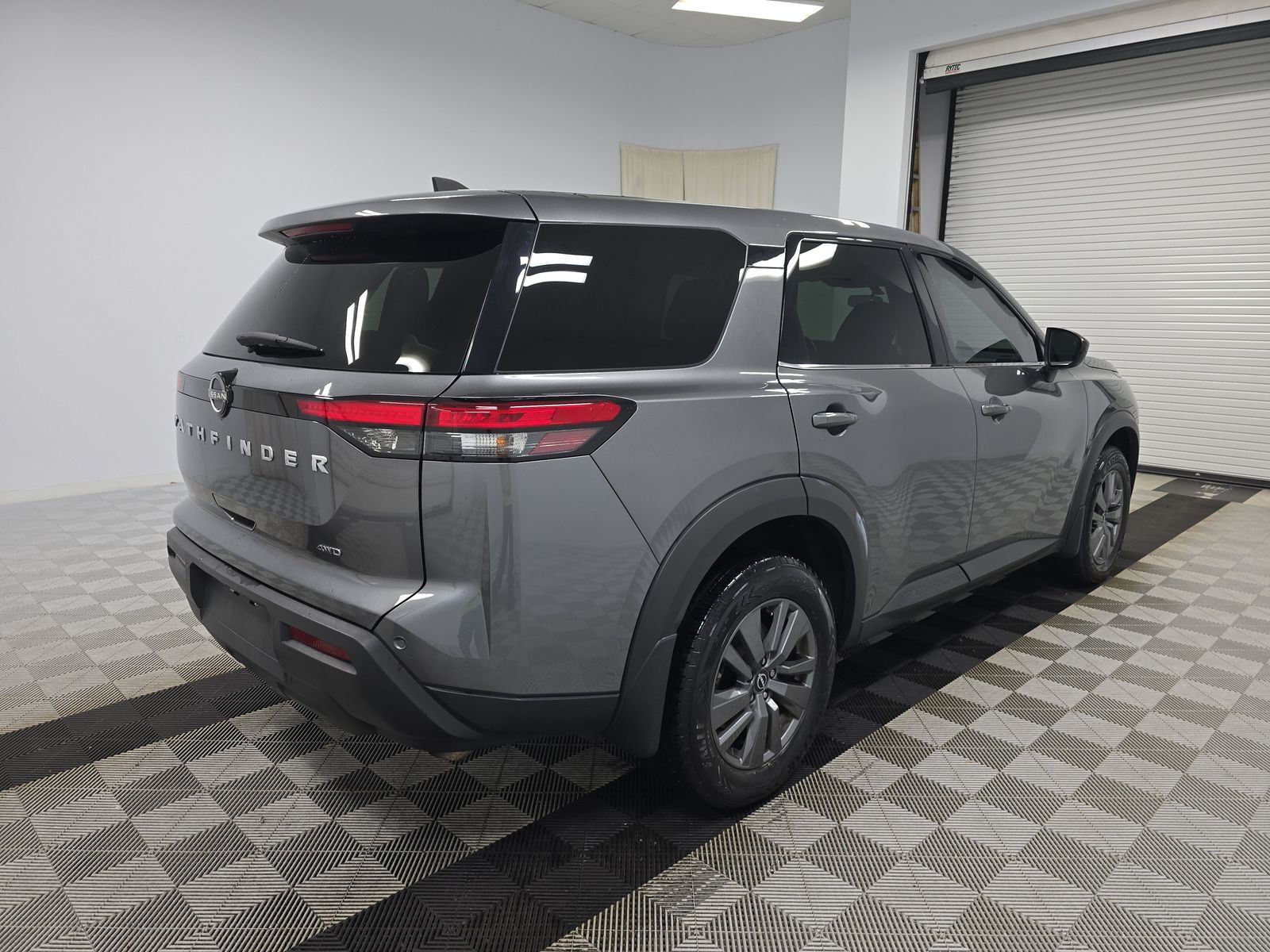 2024 Nissan Pathfinder S AWD