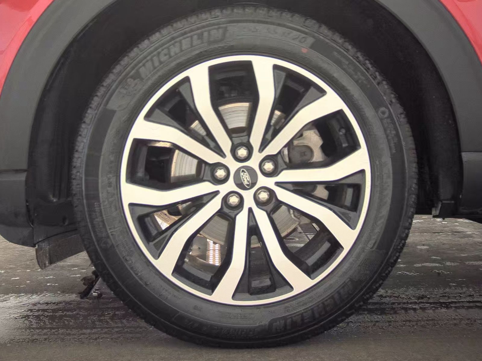 2025 Ford Explorer ST-Line AWD