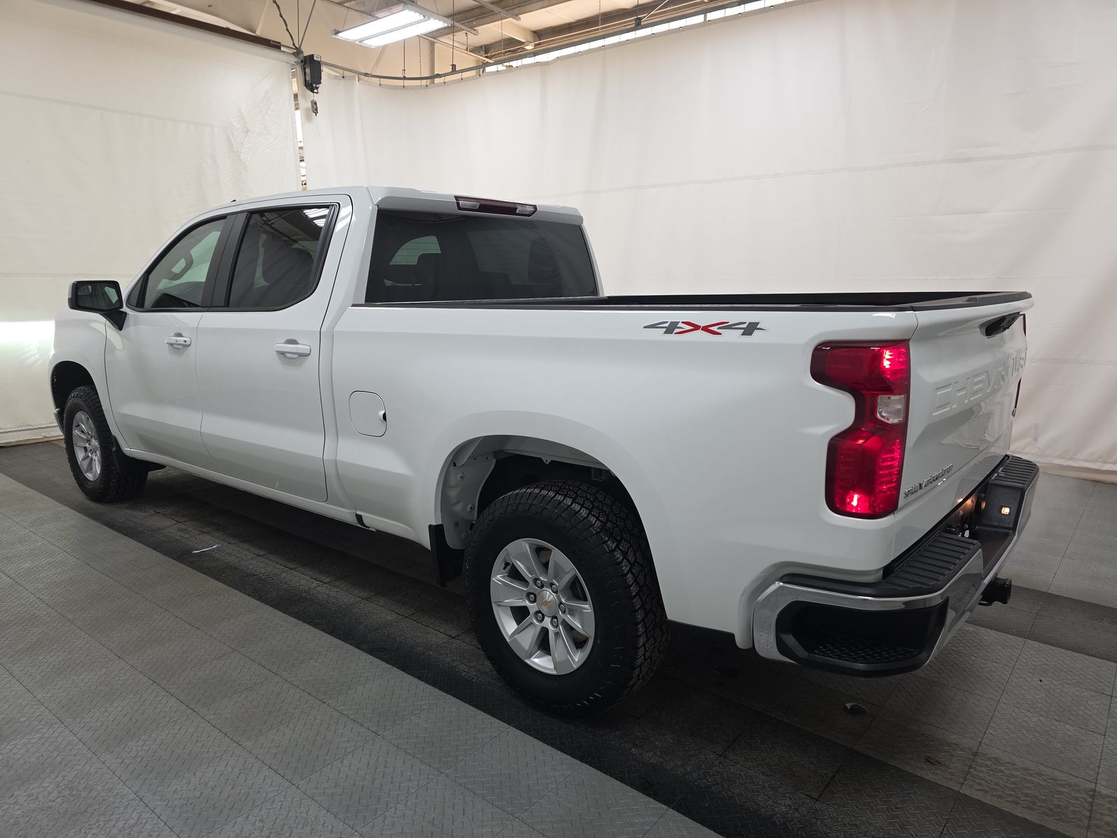 2025 Chevrolet Silverado 1500 LT AWD