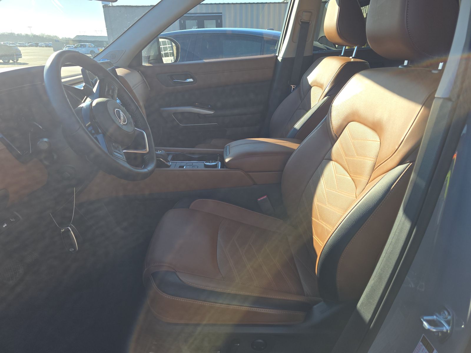 2024 Nissan Pathfinder Platinum AWD