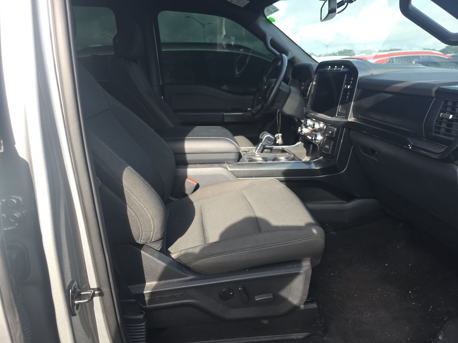 2023 Ford F-150 XLT RWD