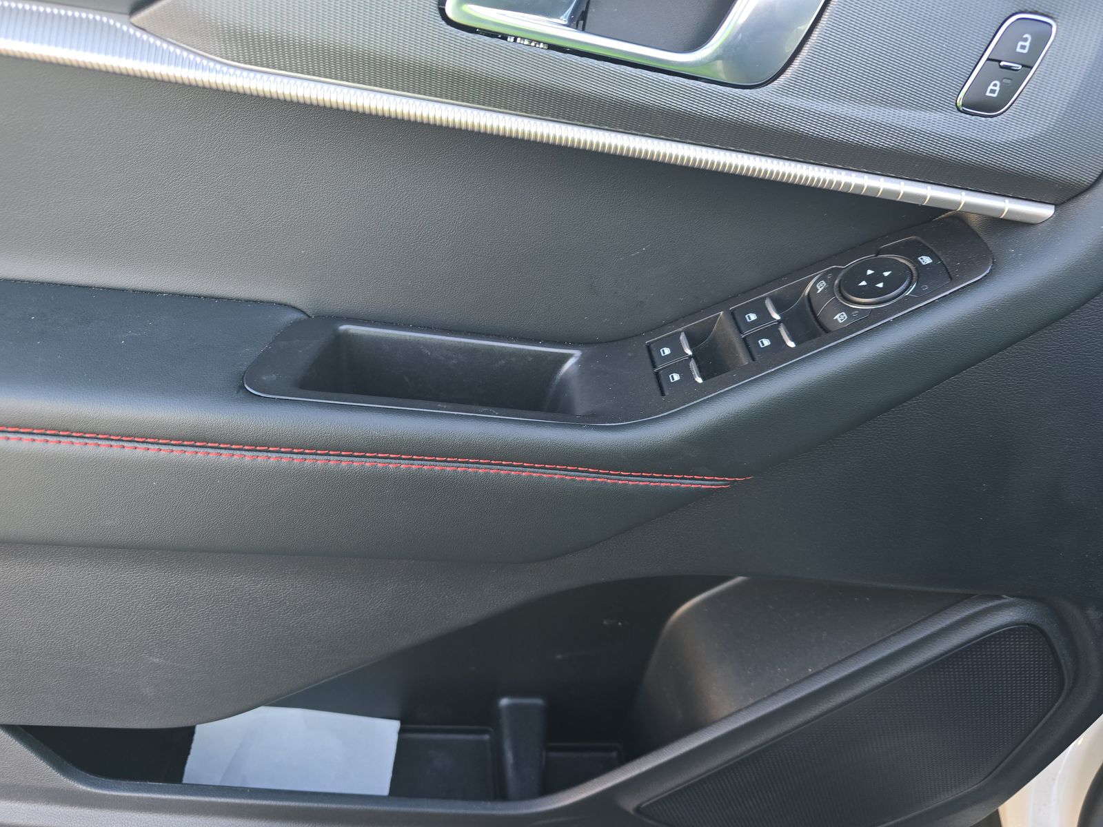 2025 Ford Explorer ST-Line AWD