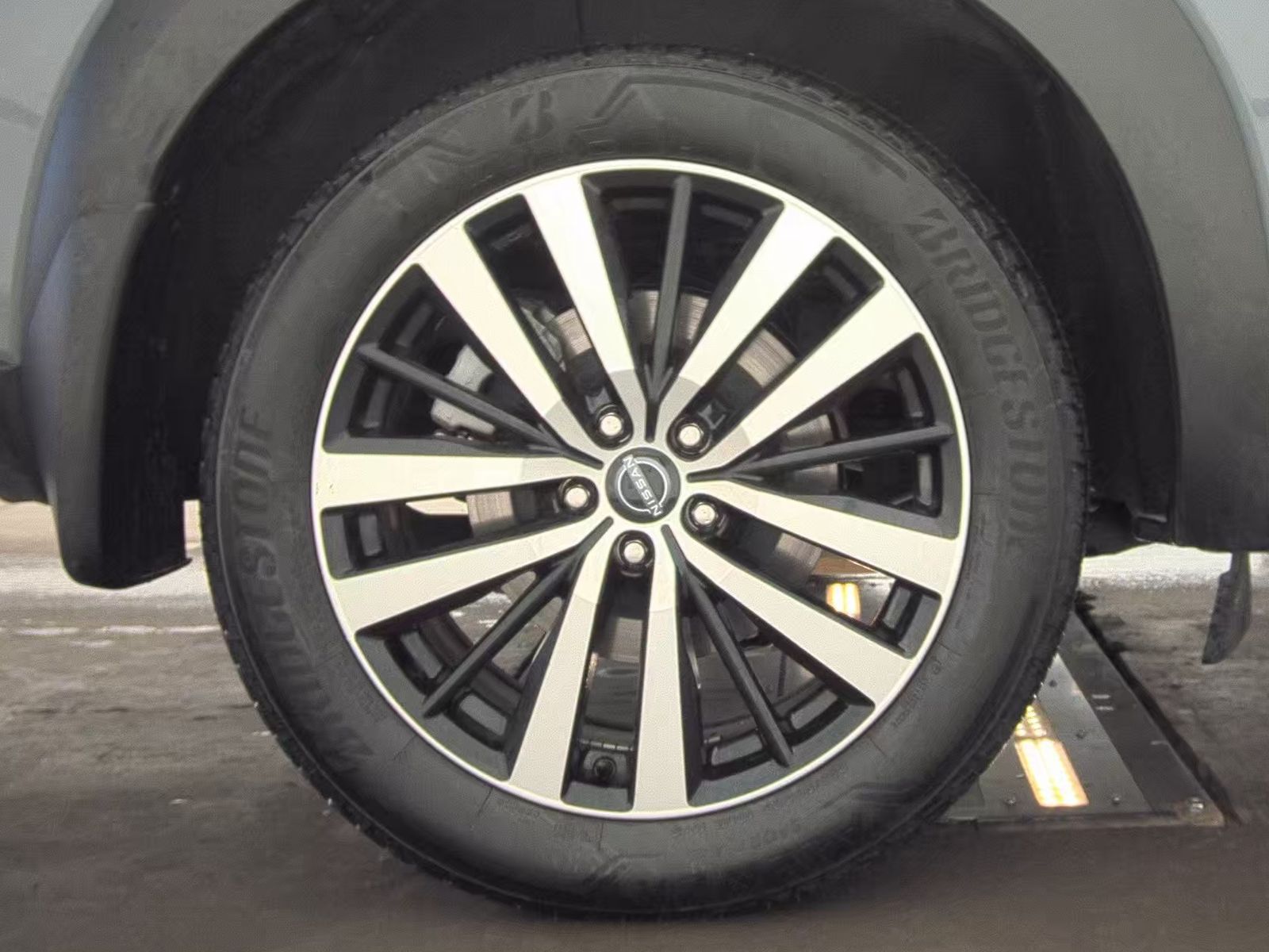 2024 Nissan Pathfinder Platinum AWD