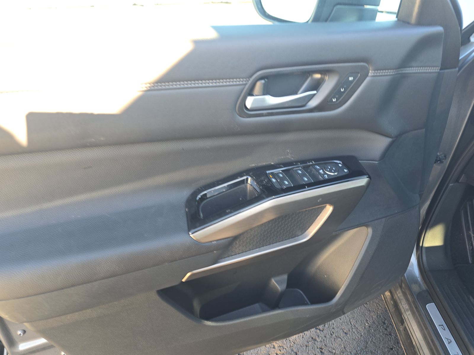 2024 Nissan Pathfinder Platinum AWD