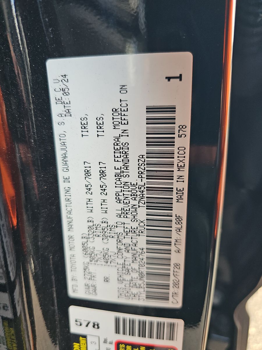 2024 Toyota Tacoma SR5 AWD