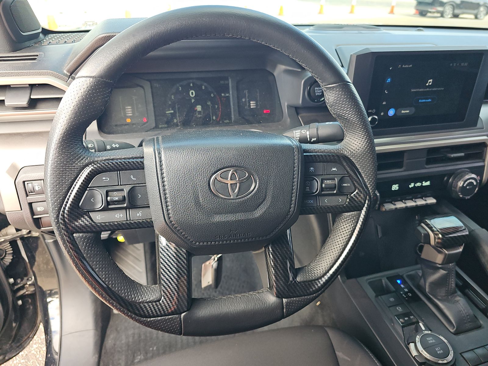 2024 Toyota Tacoma SR5 AWD