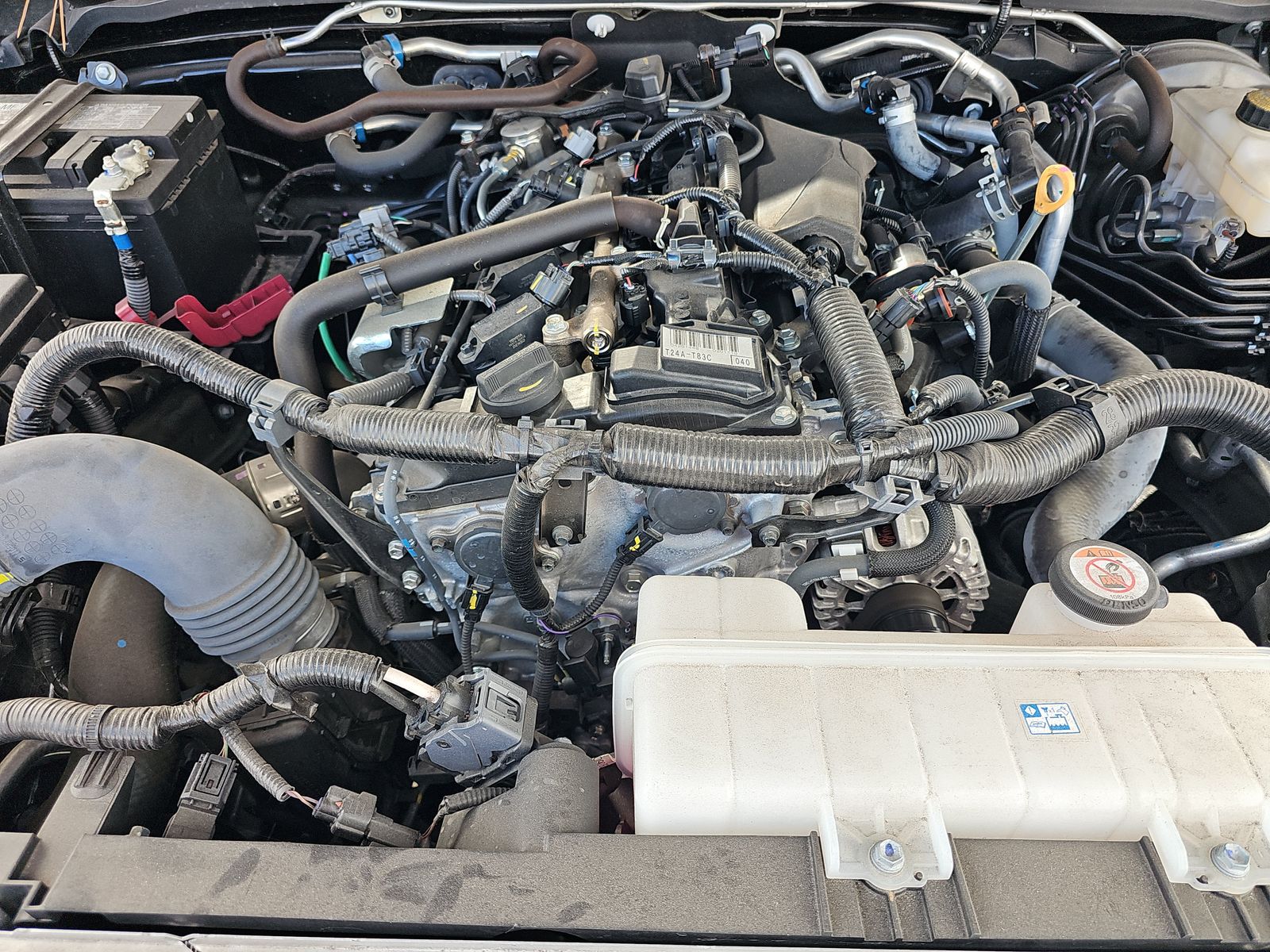 2024 Toyota Tacoma SR5 AWD