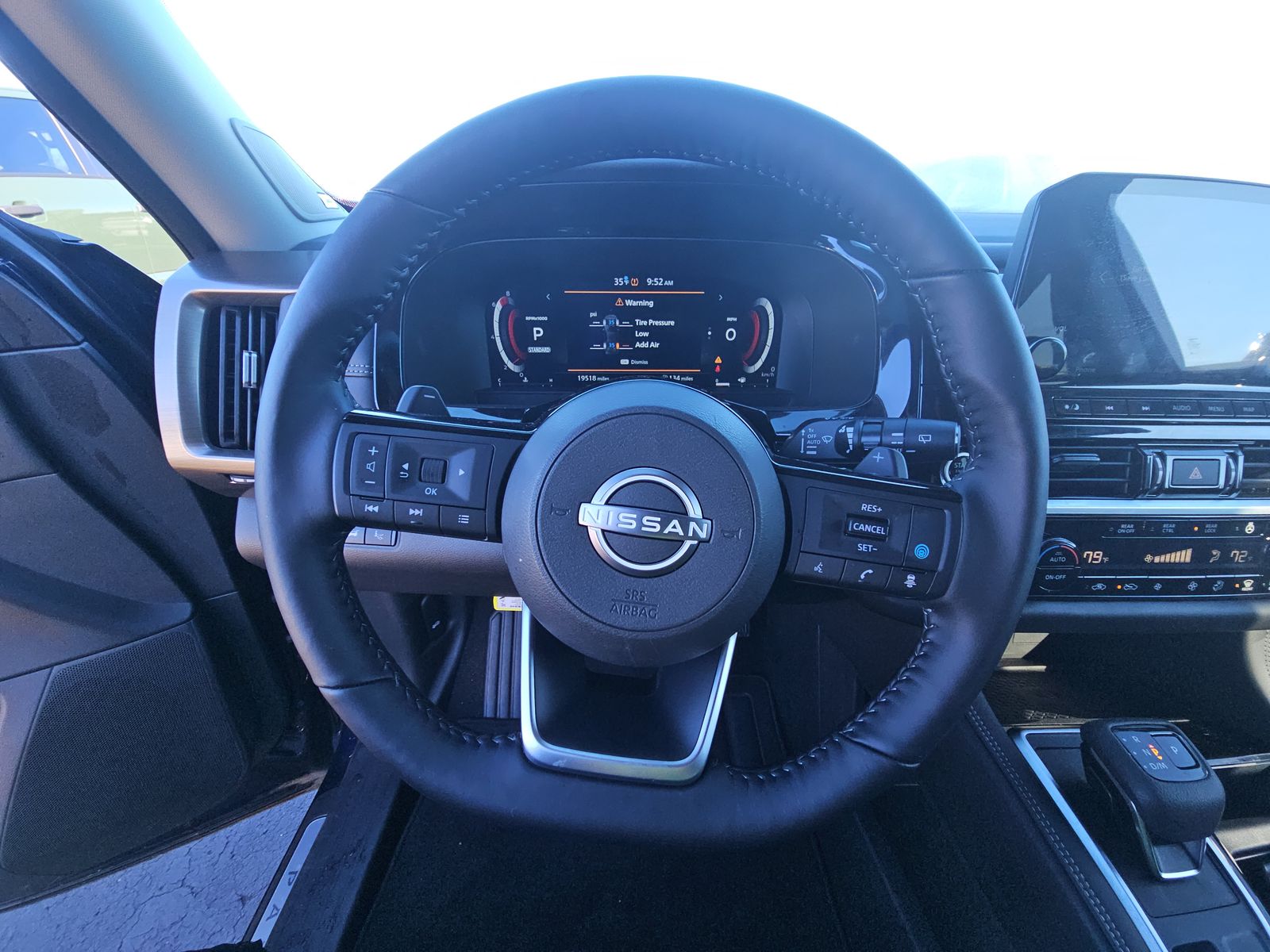 2024 Nissan Pathfinder Platinum FWD