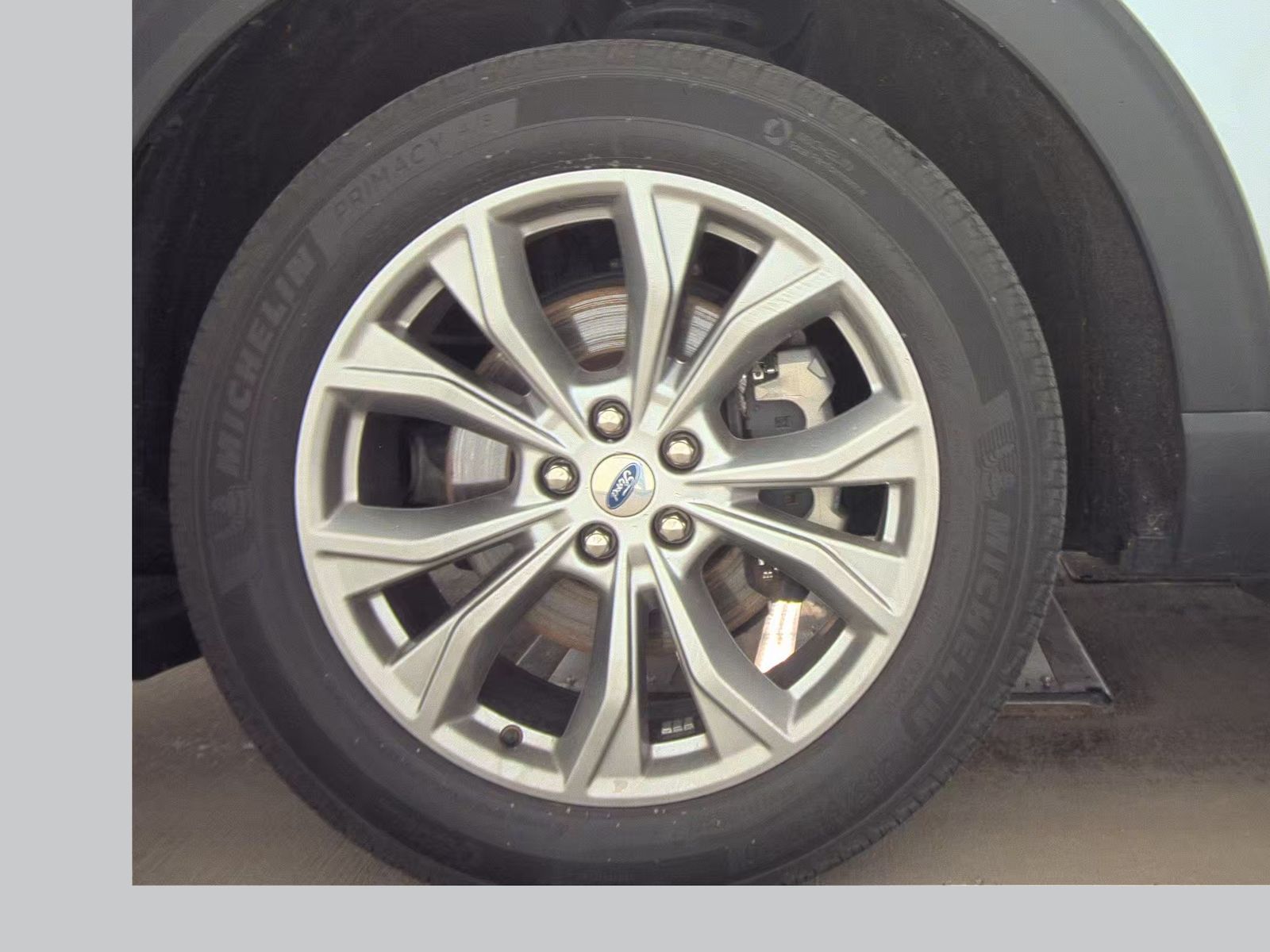 2023 Ford Explorer XLT AWD