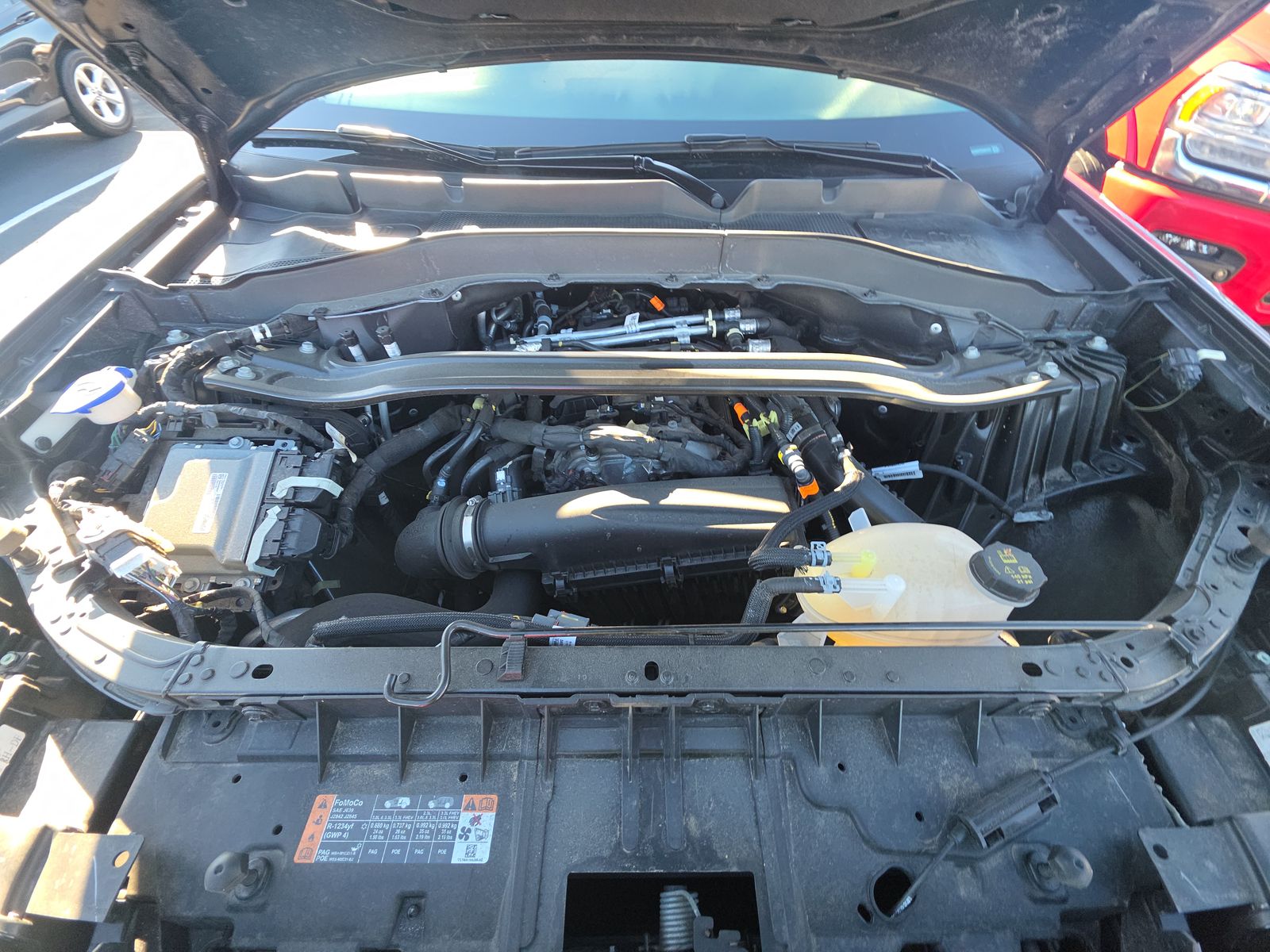 2025 Ford Explorer ST-Line AWD