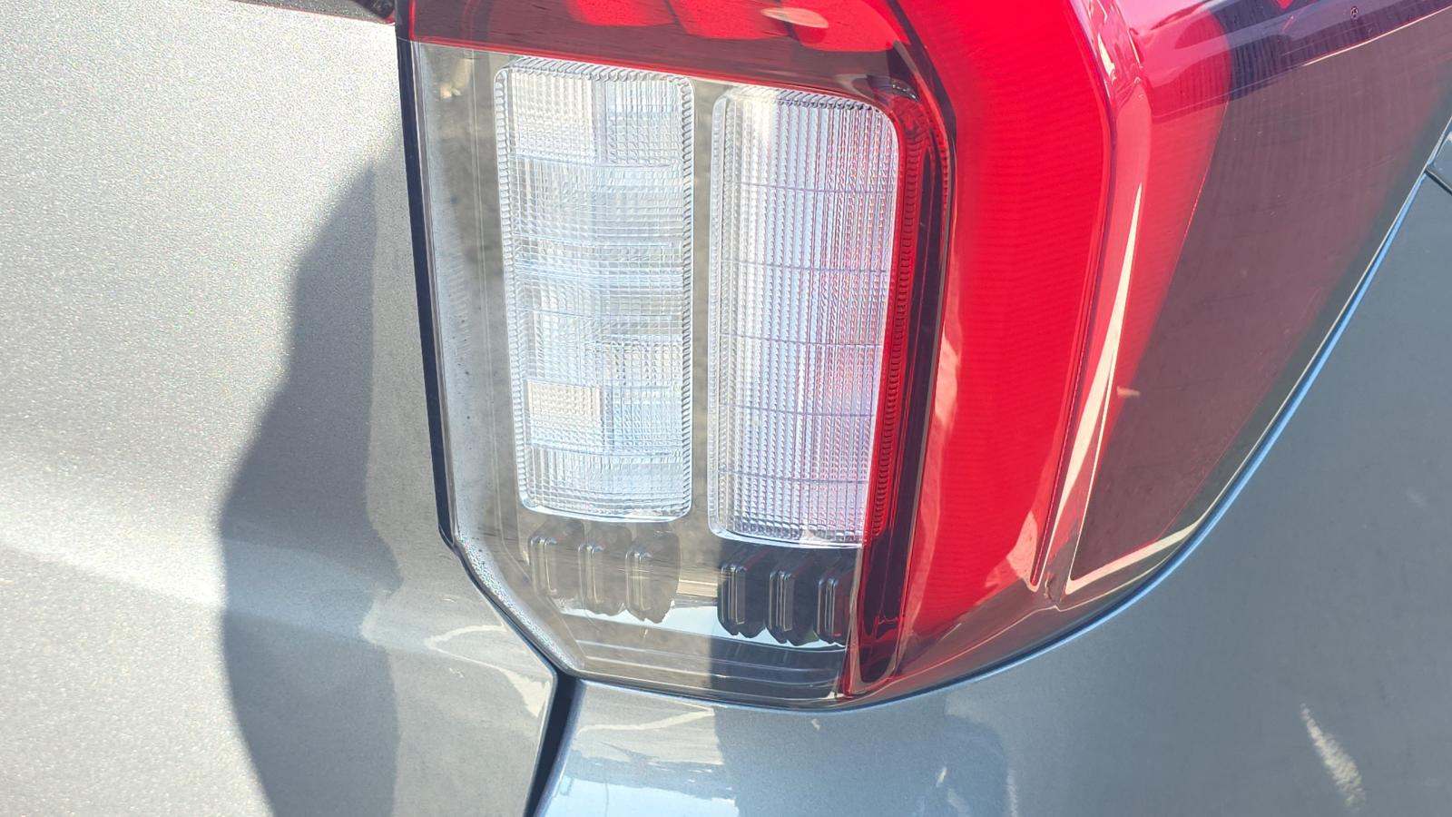 2025 Ford Explorer ST-Line AWD