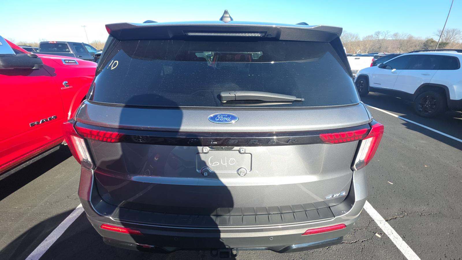 2025 Ford Explorer ST-Line AWD