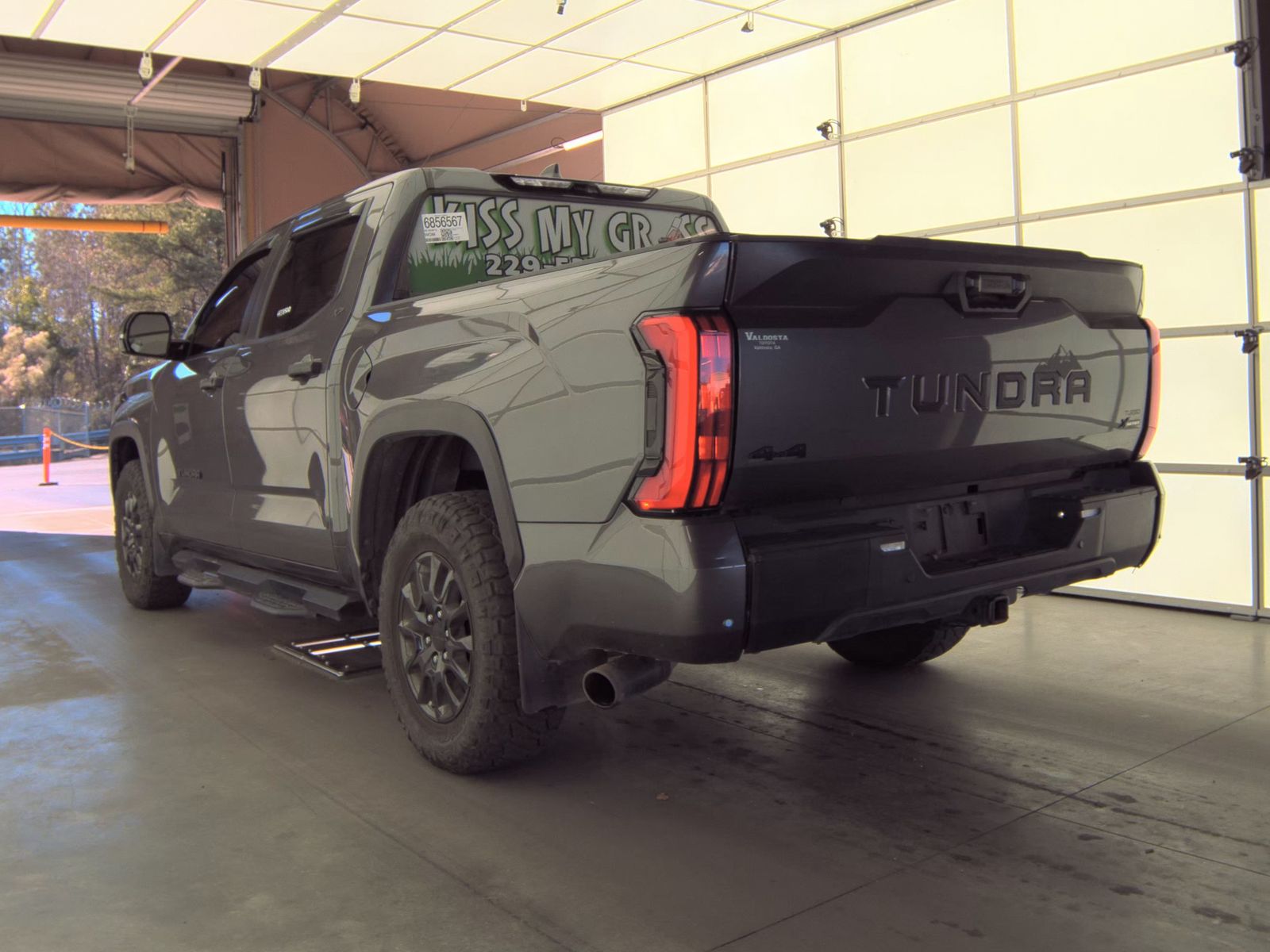 2024 Toyota Tundra SR5 AWD