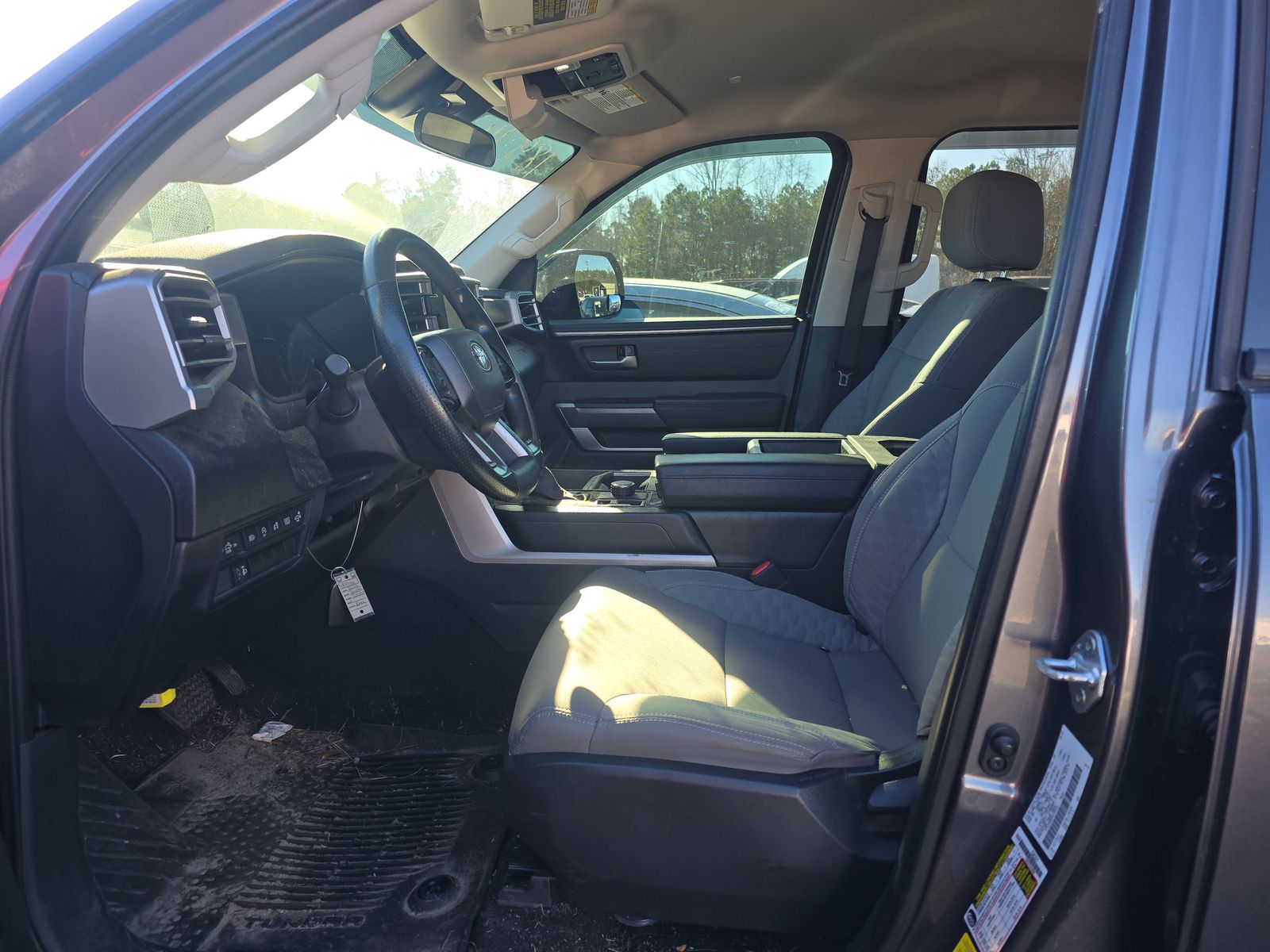 2024 Toyota Tundra SR5 AWD