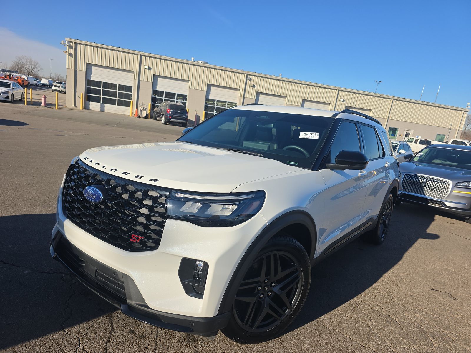 2025 Ford Explorer ST AWD