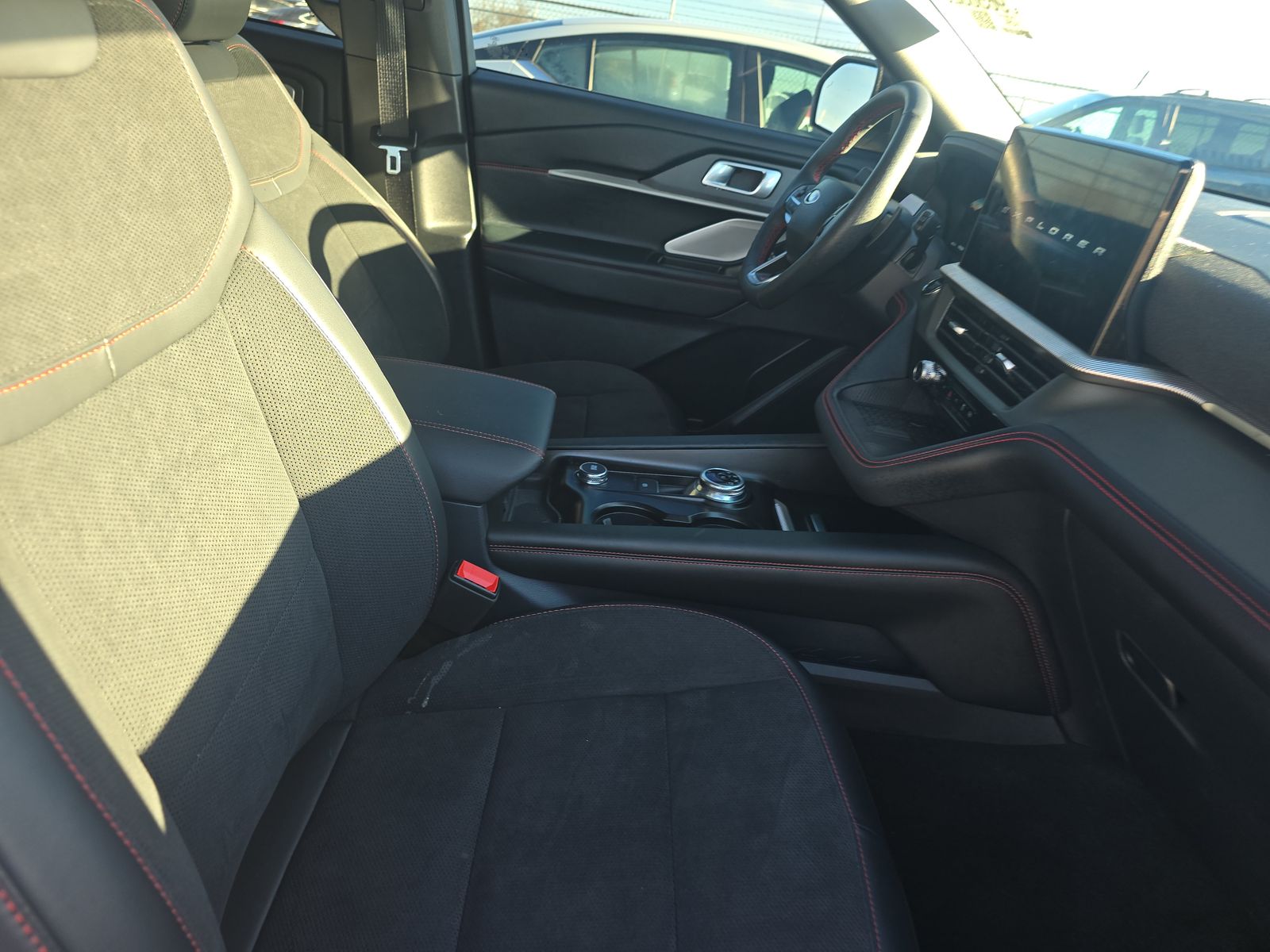 2025 Ford Explorer ST AWD