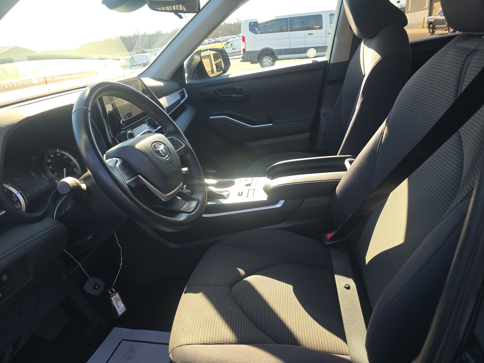 2024 Toyota Highlander LE AWD