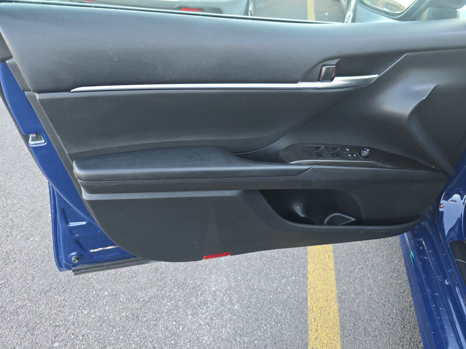 2023 Toyota Camry SE AWD