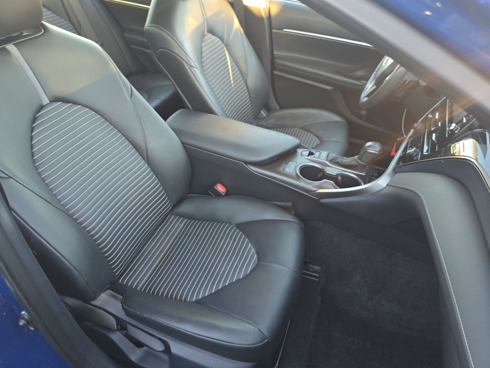 2023 Toyota Camry SE AWD