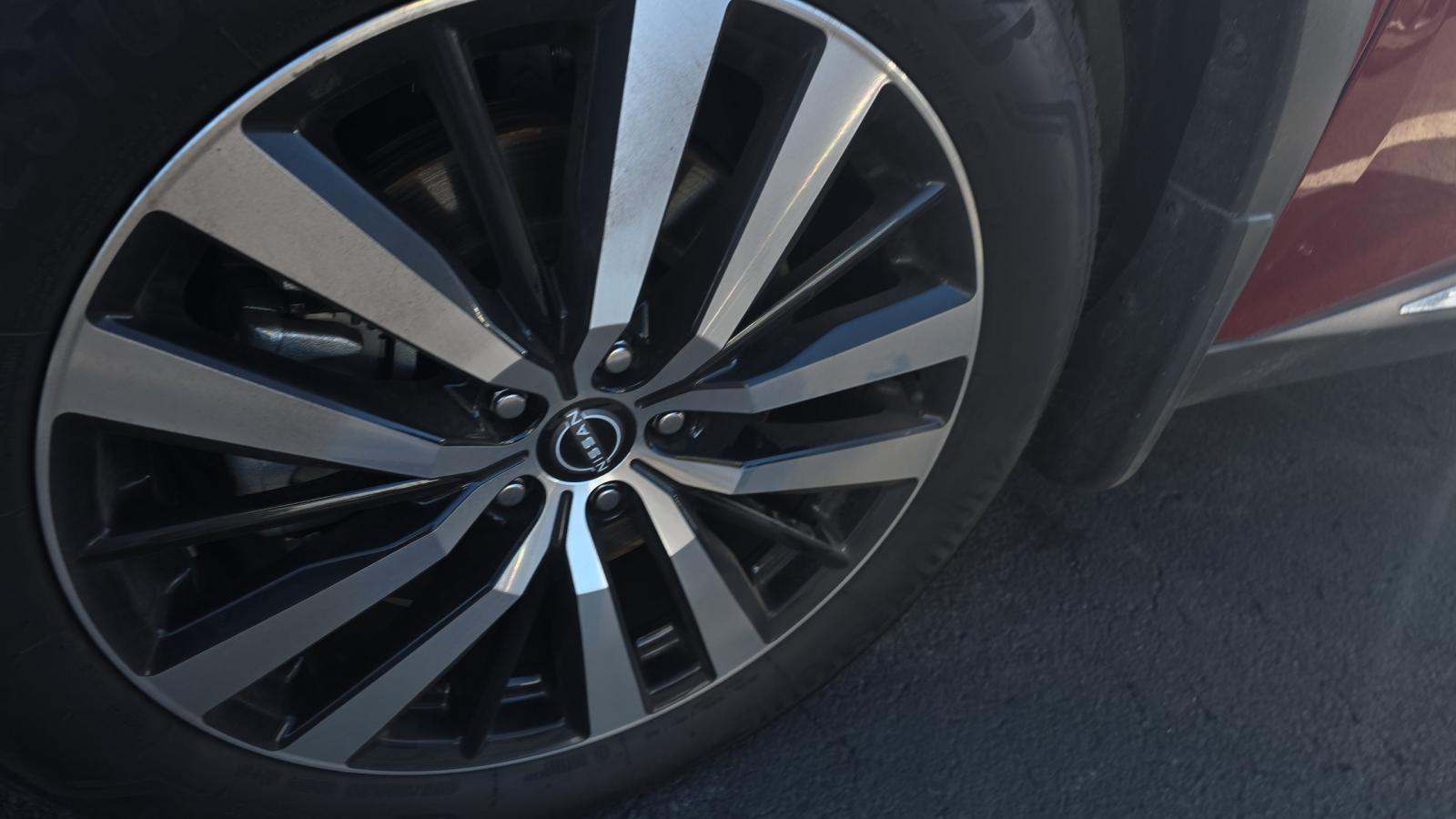 2024 Nissan Pathfinder Platinum AWD