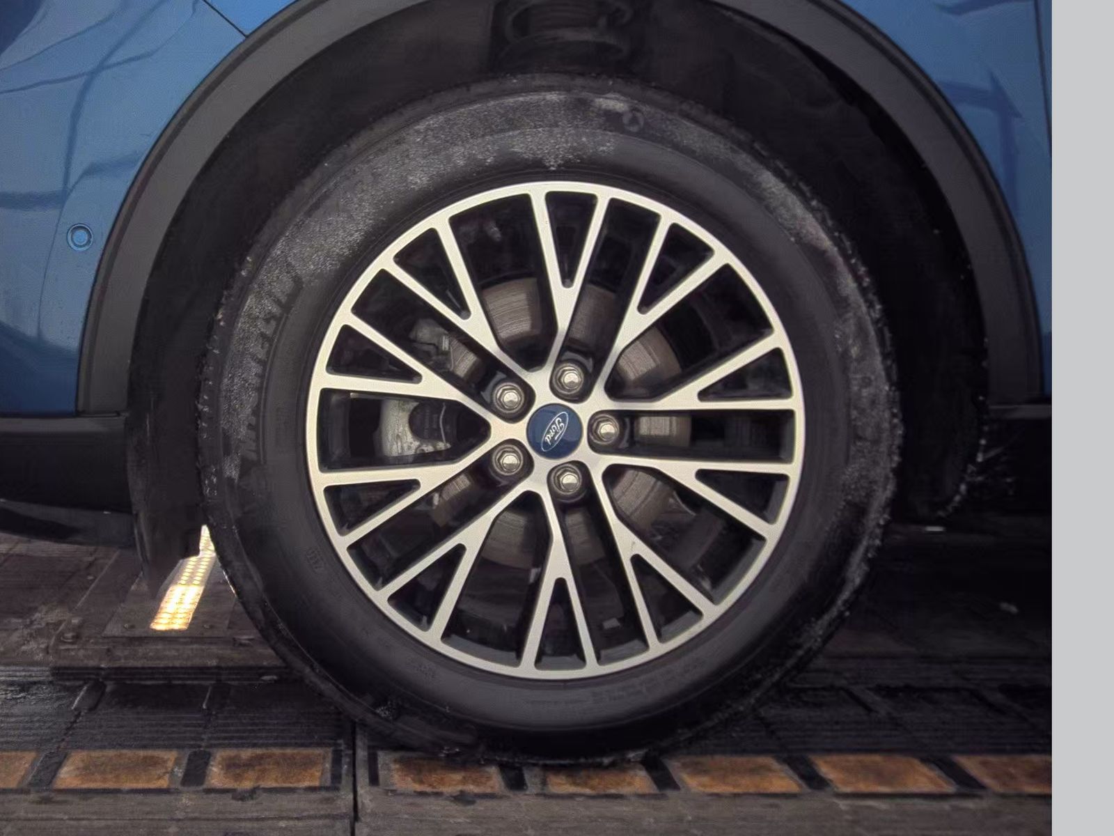 2022 Ford Escape Plug-In Hybrid Titanium FWD