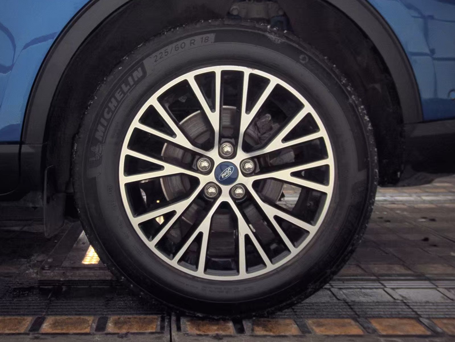 2022 Ford Escape Plug-In Hybrid Titanium FWD