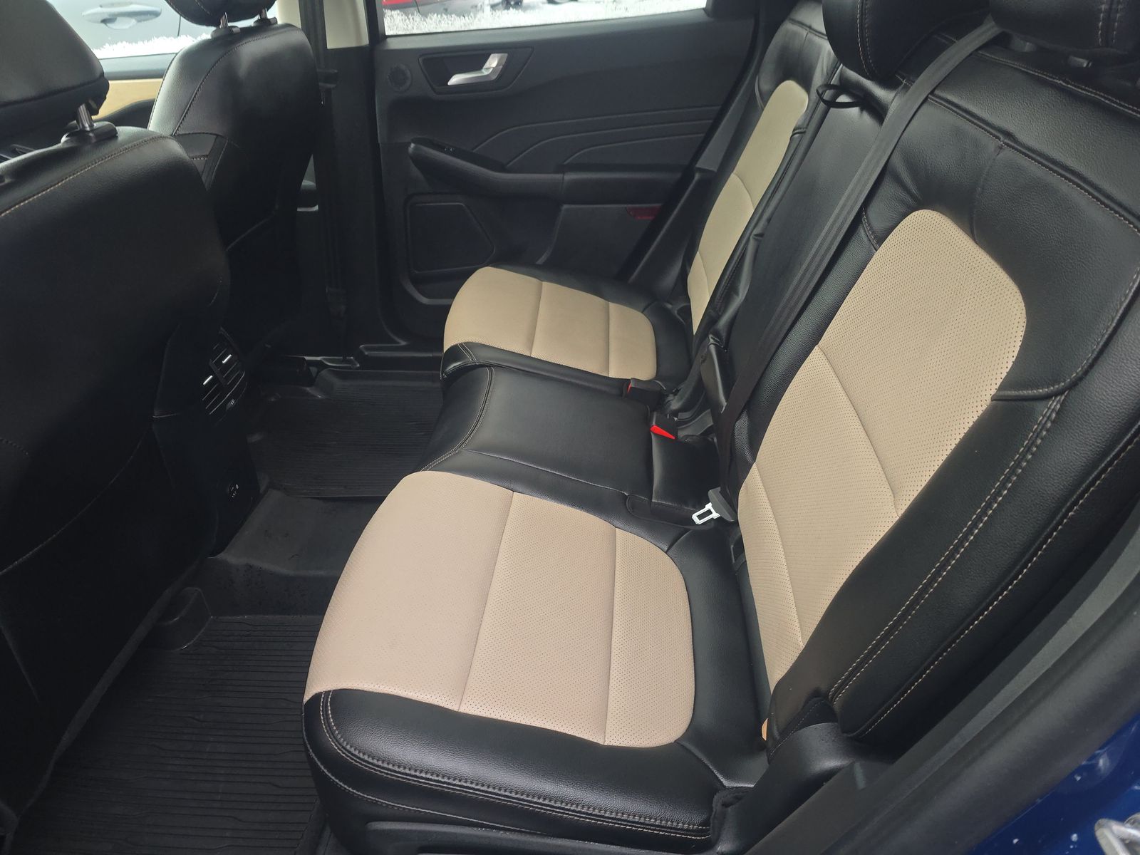 2022 Ford Escape Plug-In Hybrid Titanium FWD