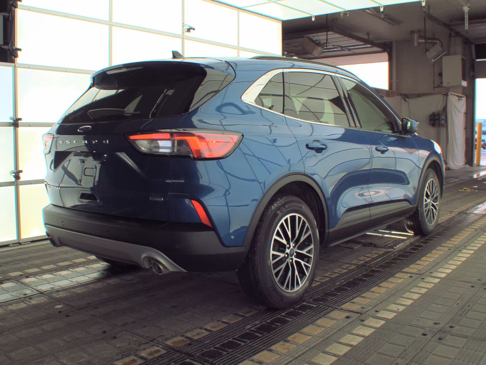 2022 Ford Escape Plug-In Hybrid Titanium FWD