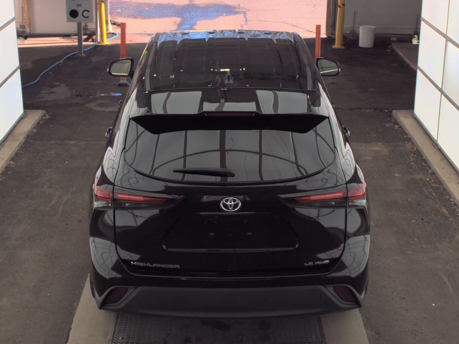 2024 Toyota Highlander LE AWD