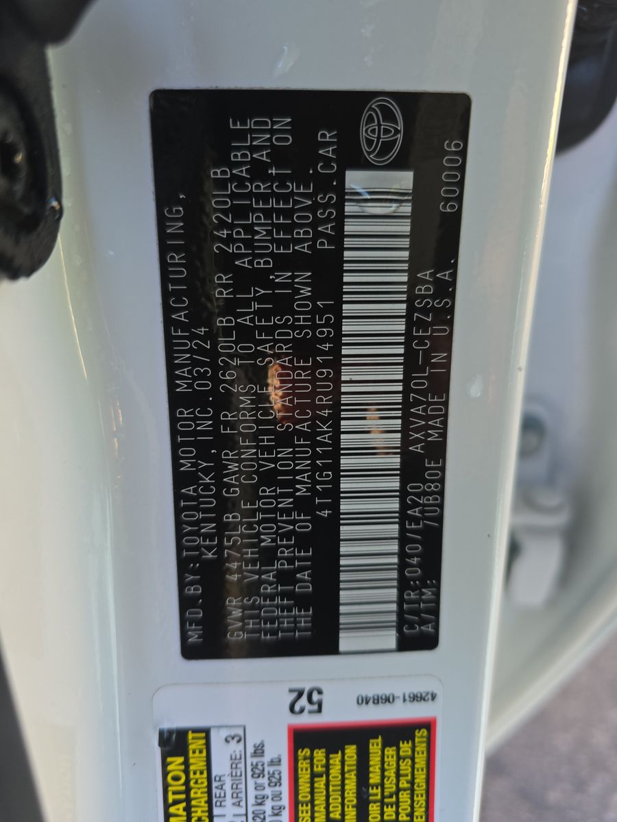 2024 Toyota Camry SE FWD