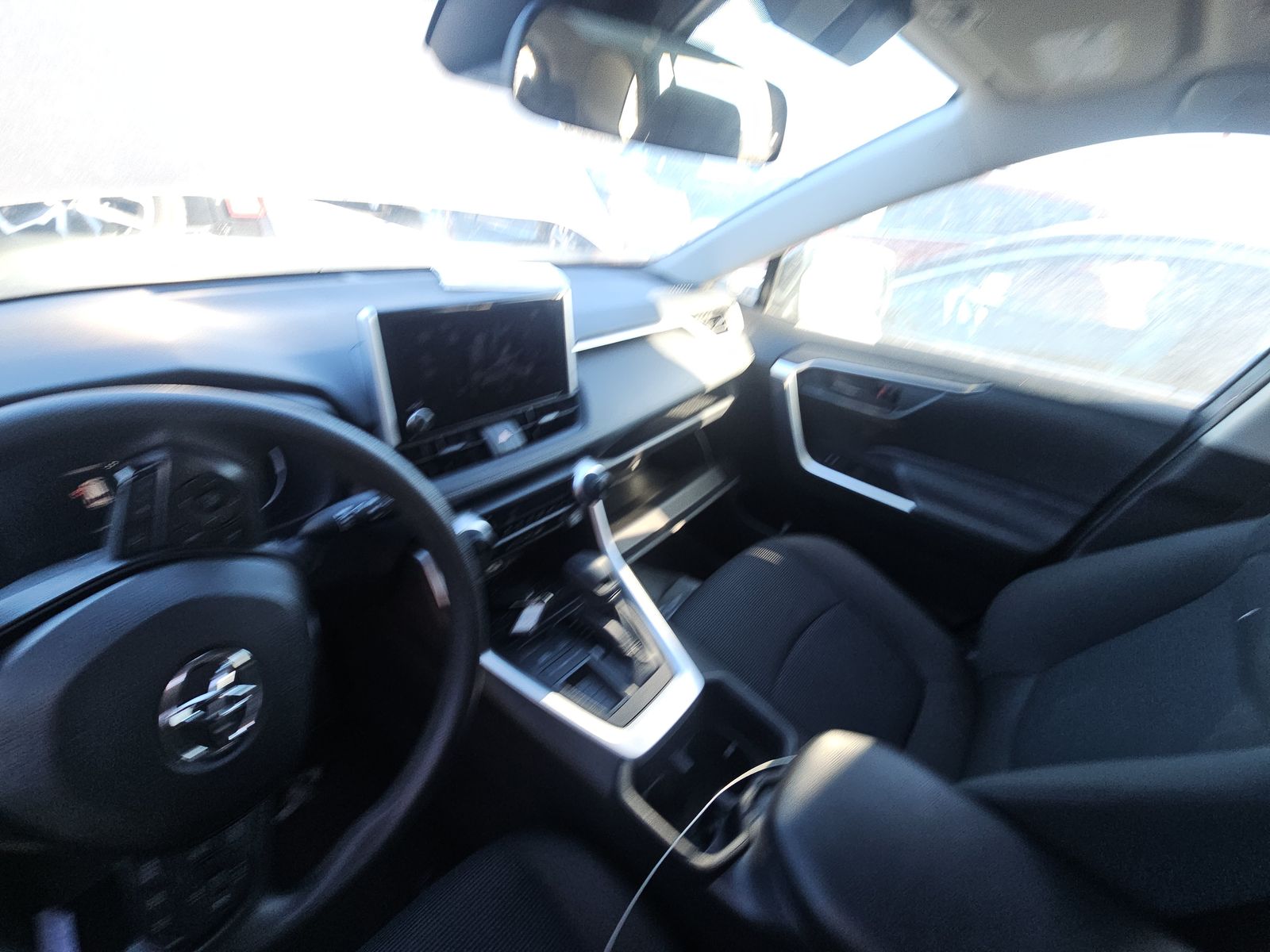 2024 Toyota RAV4 LE FWD